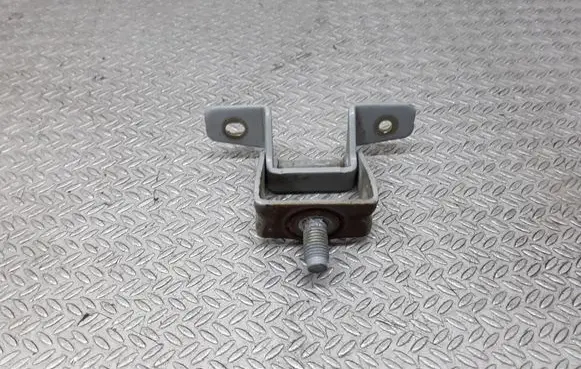 Hyundai Getz Tailgate/trunk/boot hinge