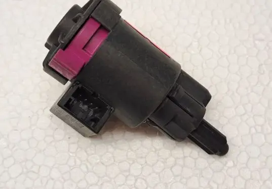 Audi A5 8T 8F Brake pedal sensor switch 4F0945459A