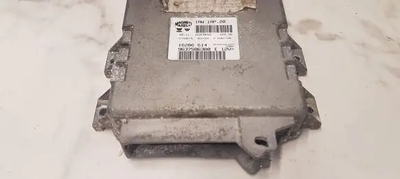 Peugeot 206 Engine control unit/module 9637586280 IAW1AP20
