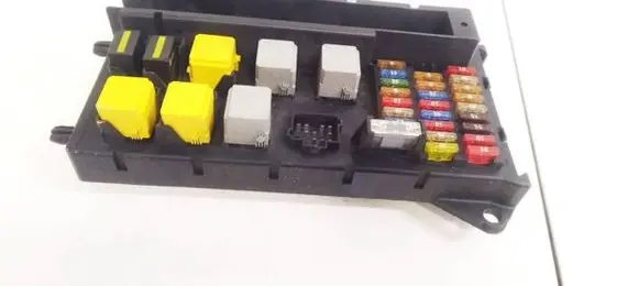 Mercedes-Benz Sprinter W906 Fuse box set 518817408 ZGS001Q001