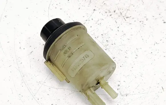 Volvo S60 Power steering fluid tank/reservoir 31302576