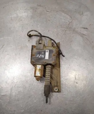 Opel Insignia A Hand brake/parking brake motor 13310023 A2C53311601 3063344