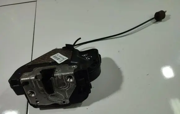 Mercedes-Benz CLS C219 Front door lock