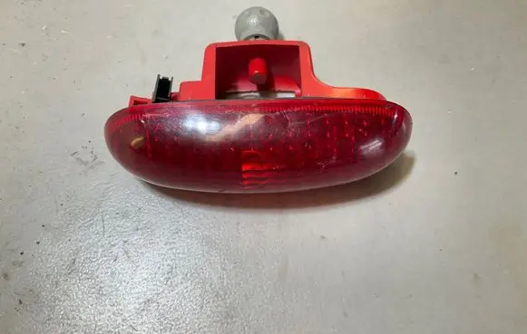 Opel Vivaro Third/center stoplight 8200209522A 93850108