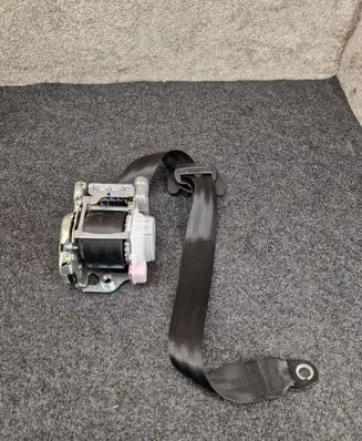 Audi Q7 4M Front seatbelt 4M0857706B