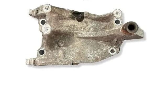 Honda Accord Engine mounting bracket