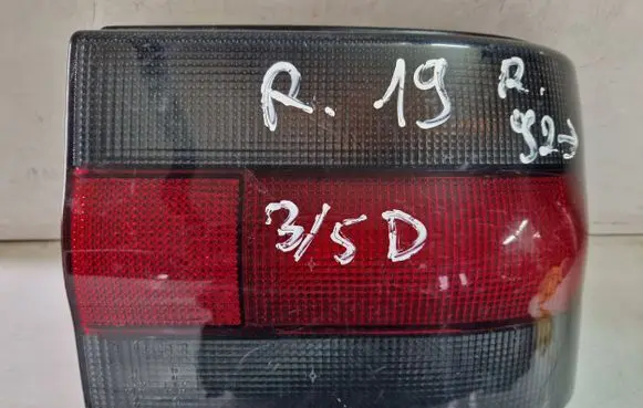 Renault 19 Rear/tail lights 7700815980 00873602