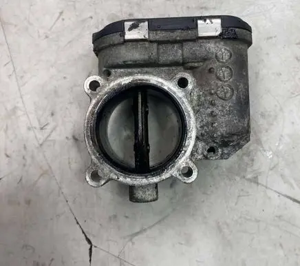 Volvo V70 Throttle valve 8692720 07W386 0281002701