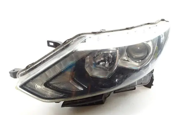Nissan Qashqai Headlight/headlamp E1323898