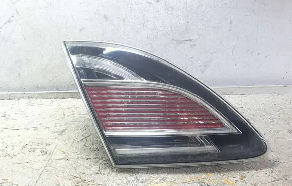 Mazda 6 Tailgate rear/tail lights 13241055