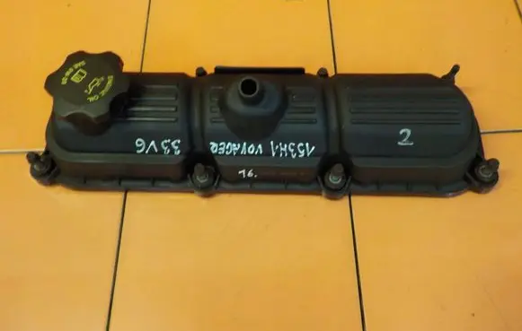 Chrysler Grand Voyager IV Rocker cam cover 28540066B