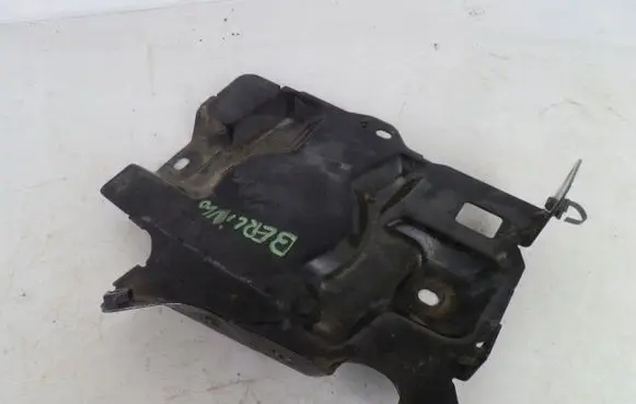 BMW 3 E36 Battery tray aku