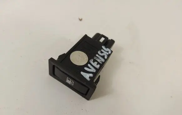Toyota Avensis T250 Fuel tank opening switch 5660P47