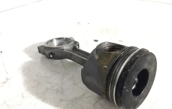 Ford Transit Piston with connecting rod