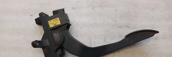 Iveco Daily 35 - 40.10 Accelerator throttle pedal 504061734 0281002632