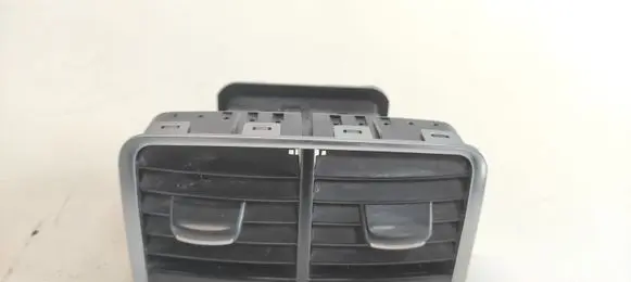 Audi A6 S6 C6 4F Rear air vent grill 4F0819203