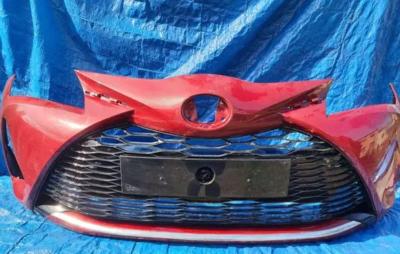 Toyota Yaris Front bumper ZDERZAK PRZÓD PRZEDNI TOYOTA YARIS III LIFT 2017- 53102-0D140