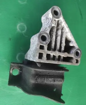 Fiat Ducato Engine mounting bracket
