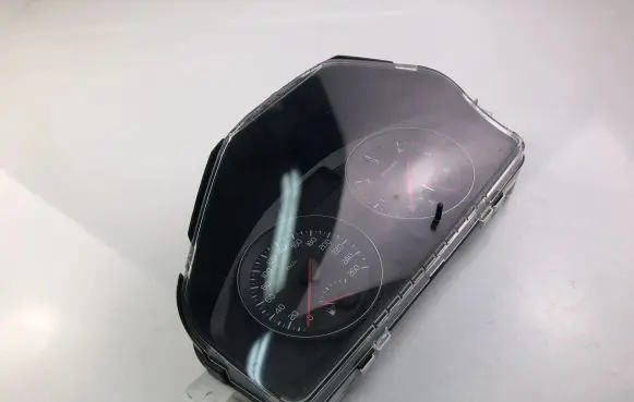 Volvo C70 Speedometer (instrument cluster) 31296228