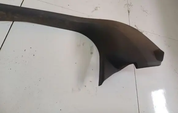 Front sill trim cover