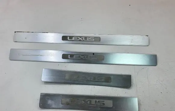 Lexus GS 300 350 430 450H Front sill trim cover