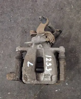 Volkswagen Touran I Rear brake caliper 1K0615423M 07762110
