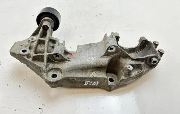 Renault Laguna III Generator/alternator bracket 117103703R