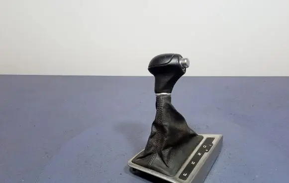 Gear shift rod