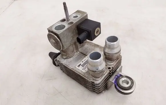 Mercedes-Benz C W205 Air conditioning (A/C) expansion valve A2058300302 A2228301801