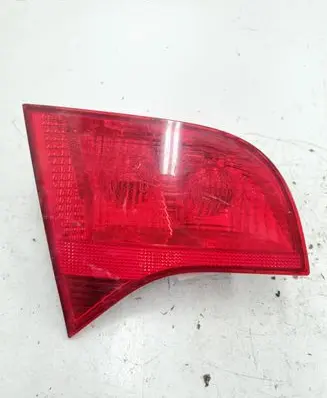 Audi A4 S4 B7 8E 8H Tailgate rear/tail lights 8E9945093