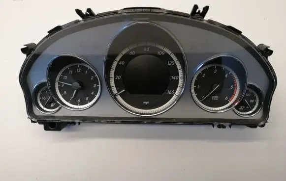 Mercedes-Benz E W212 Speedometer (instrument cluster) A2129002010
