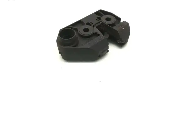 Land Rover Discovery 3 - LR3 Tailgate/trunk/boot lock/catch/latch CWC500020 7016048