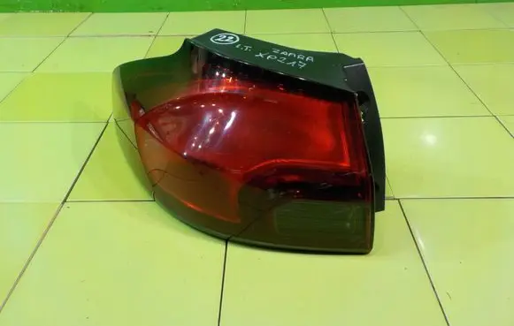 Opel Zafira C Rear/tail lights 428448700 XP217