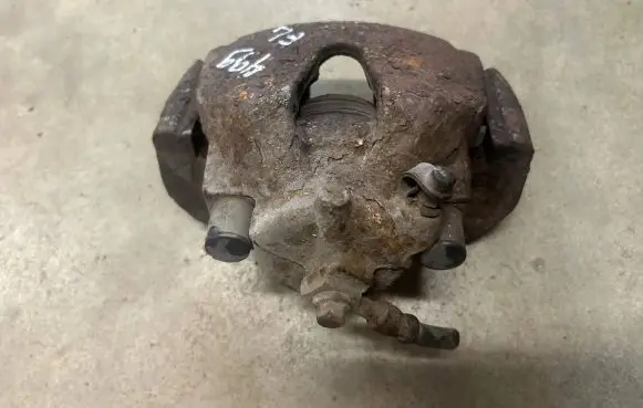 Opel Zafira A Front brake caliper
