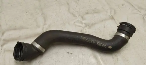 Mercedes-Benz C W205 Engine coolant pipe/hose A2055013182