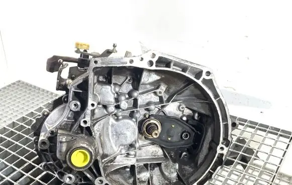 Peugeot 207 Manual 5 speed gearbox 20CQ55
