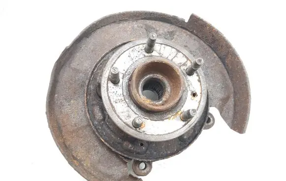 Rear wheel hub