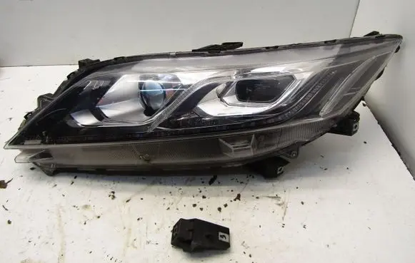 Mitsubishi Eclipse Cross Headlight/headlamp 150816