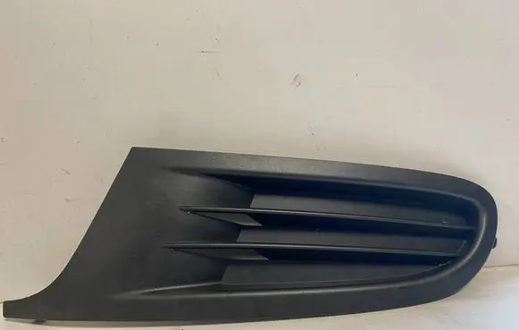 Volkswagen Golf VI Front bumper lower grill 5K0853665A