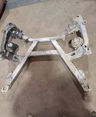 BMW 5 E39 Front subframe 1092867