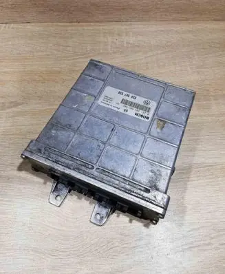 Volkswagen PASSAT B5 Engine control unit/module ECU 8D0907558