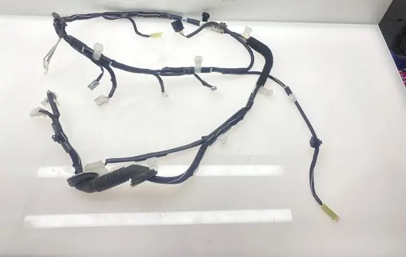 Toyota Prius+ (ZVW40) Tailgate/trunk wiring harness 8218447460 0000007P VDJL4SV007