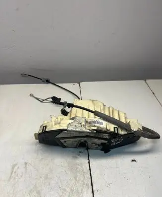 Mercedes-Benz S W221 Front door lock A2217301635