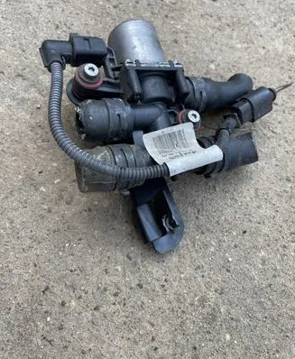 Volkswagen Phaeton Coolant heater control valve 3D082035