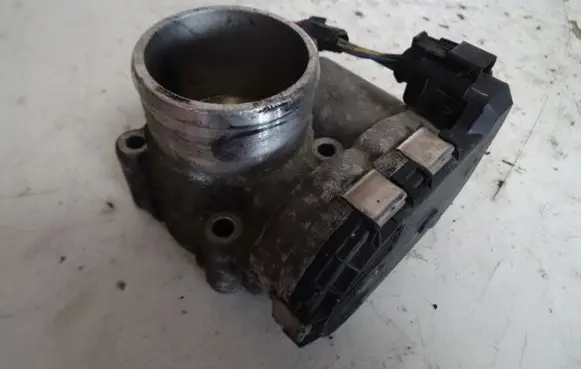 Ford Fiesta Throttle valve 8A6G9F991AB