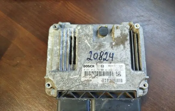 Iveco Daily 35.8 - 9 Engine control unit/module 0281012193 504121602