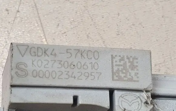Mazda 6 Airbag deployment crash/impact sensor GDK457KC0