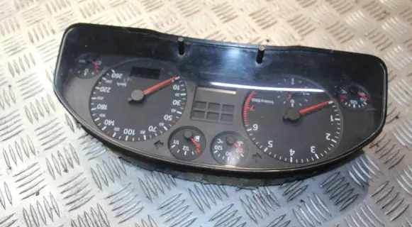 Audi A6 S6 C5 4B Speedometer (instrument cluster) 4B0919860F