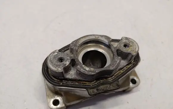 BMW 7 F01 F02 F03 F04 Other cylinder head part 7567866