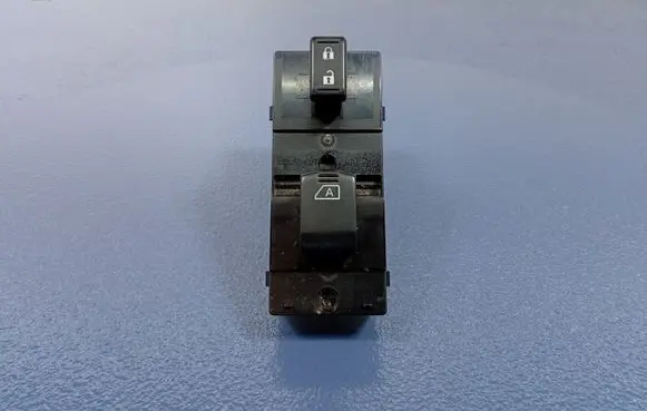Infiniti G37 Electric window control switch 25411JK40D